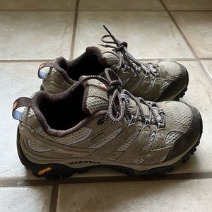 Merrell Moab 2 hiking shoes